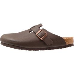 Birkenstock BOSTON Kapcie cocoa brown. Brązowe kapcie męskie marki Birkenstock, z materiału. W wyprzedaży za 303,20 zł.
