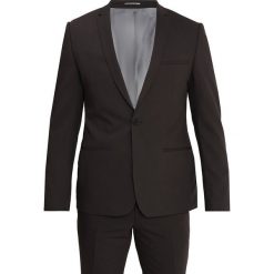 Viggo BERLIN SUIT SLIM FIT Garnitur brown. Brązowe garnitury Viggo, z elastanu. Za 669,00 zł.