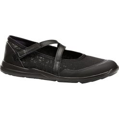 Baleriny do szybkiego marszu PW 160 Br'easy damskie. Czarne baleriny damskie NEWFEEL, bez wzorów, z poliesteru, bez obcasa. Za 79,99 zł.