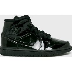 Jordan - Buty Air Jordan 1 Mid. Czarne buty sportowe damskie Jordan, bez wzorów, ze skóry, sportowe. W wyprzedaży za 439,90 zł.