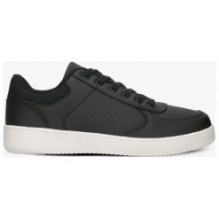Umbro Farum buty męskie, czarny, rozmiar 43. Czarne buty sportowe męskie Umbro, ze skóry, na sznurówki. W wyprzedaży za 143,99 zł.