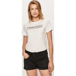 Pepe Jeans - T-shirt Cora. Białe bluzki damskie Pepe Jeans, s, z nadrukiem, z bawełny, casualowe, z okrągłym kołnierzem. W wyprzedaży za 89,90 zł.