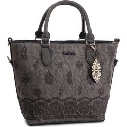 Torebka DESIGUAL - 19SAXPGI 2000. Szare torebki klasyczne damskie Desigual, bez wzorów, ze skóry ekologicznej, klasyczne, duże, bez dodatków. W wyprzedaży za 189,00 zł.