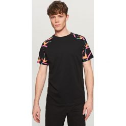 T-shirty męskie: T-shirt z raglanowym rękawem – Czarny