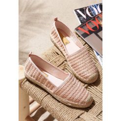 Różowe Espadryle Aroma. Różowe espadryle damskie Inny, bez wzorów, bez obcasa, na płaskiej podeszwie. Za 69,99 zł.