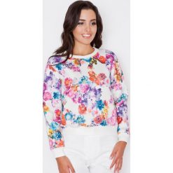 Bluza Damska w Kwiaty z Okrągłym Dekoltem. Brązowe podkoszulki damskie Molly.pl, s, z nadrukiem, z dzianiny, klasyczne, z okrągłym kołnierzem, z długim rękawem. Za 99,90 zł.