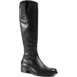 Oficerki NESSI - 20010 Czarny Lico. Czarne kozaki damskie Nessi, ze skóry, bez obcasa, na obcasie, bez zapięcia. W wyprzedaży za 389,00 zł.