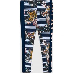 Roxy - Legginsy dziecięce 128-168 cm. Szare spodnie dziewczęce Roxy, bez wzorów, z elastanu. W wyprzedaży za 139,90 zł.