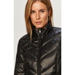 Vero Moda - Kurtka. Czarne płaszcze damskie Vero Moda, s, bez wzorów, z poliesteru, krótkie. Za 169,90 zł.