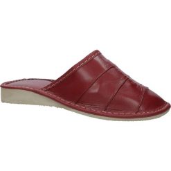 Bordowe kapcie casu d-k-34. Czerwone kapcie damskie Casu. Za 39,99 zł.