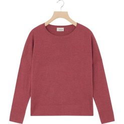 Sweter w kolorze jagodowym. Czerwone swetry damskie Rodier, klasyczne. W wyprzedaży za 109,95 zł.