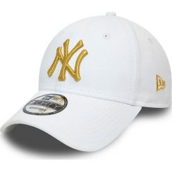 New Era - Czapka. Białe czapki damskie New Era, z aplikacjami, z bawełny. Za 119,90 zł.