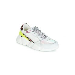 Buty Serafini OREGON. Białe trampki i tenisówki damskie Serafini, bez wzorów, bez zapięcia. Za 735,20 zł.