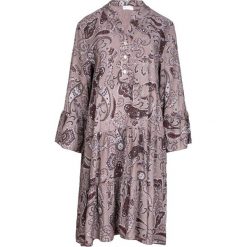 Luźna pastelowa sukienka S009. Sukienki damskie Tagless, s, bez wzorów, bez kołnierzyka, bez rękawów. Za 101,40 zł.