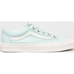 Vans - Tenisówki. Zielone trampki i tenisówki damskie Vans, bez wzorów, ze skóry, na sznurówki. W wyprzedaży za 219,90 zł.