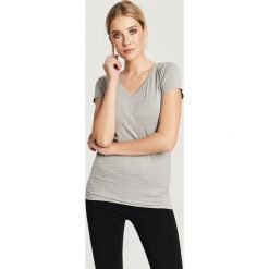 T-shirt w kolorze szarym. Szare t-shirty damskie Zabaione, Hailys, s, bez wzorów, z okrągłym kołnierzem. W wyprzedaży za 19,95 zł.