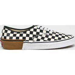 Vans - Tenisówki. Białe bez kategorii marki Vans, z gumy, na sznurówki. W wyprzedaży za 199,90 zł.