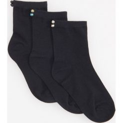 Skarpetki 3 pack - Czarny. Czarne skarpetki damskie Reserved. W wyprzedaży za 14,99 zł.