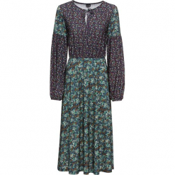 Sukienka w optyce patchworkowej bonprix lila-zielony w kwiaty. Białe sukienki damskie bonprix, w kwiaty, bez kołnierzyka, bez rękawów, dopasowane. Za 59,99 zł.