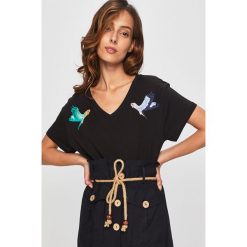 Answear - T-shirt. Czarne bluzki damskie ANSWEAR, s, z aplikacjami, z bawełny, bez kołnierzyka. Za 39,90 zł.