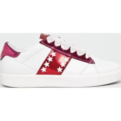 Marco Tozzi - Buty. Białe buty sportowe damskie Marco Tozzi, bez wzorów, ze skóry, sportowe. W wyprzedaży za 99,90 zł.