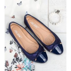 Balerinki damskie Abloom 9988-113 Granatowe. Baleriny damskie ABLOOM, bez wzorów, z tkaniny, klasyczne, bez obcasa, na płaskiej podeszwie. Za 46,00 zł.