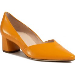 Półbuty HÖGL - 9-104521 Mango 9200. Żółte półbuty damskie HÖGL, bez wzorów, ze skóry, bez obcasa, na obcasie, bez zapięcia. Za 529,00 zł.