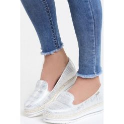 Białe Slip on Vest. Białe tenisówki damskie Born2be, ze skóry. Za 49,99 zł.