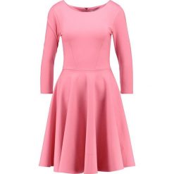 Sukienki hiszpanki: Closet Sukienka z dżerseju pink