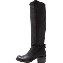 Felmini GIANI Kozaki sznurowane james black. Czarne kozaki damskie marki Felmini, ze skóry, bez obcasa, na sznurówki. Za 969,00 zł.