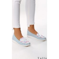 Niebieskie Mokasyny Ocean Drive. Niebieskie mokasyny damskie Born2be, z materiału. Za 29,99 zł.