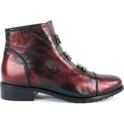 BOTKI DAMSKIE EKS 4716 BOR. Botki damskie Eksbut, ze skóry, bez obcasa, bez zapięcia. Za 249,00 zł.