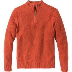 Sweter ze stójką Regular Fit bonprix ciemnopomarańczowy. Brązowe golfy męskie bonprix, l, z dzianiny. Za 74,99 zł.