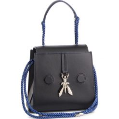 Torebka PATRIZIA PEPE - 2V8534/A4XR-FBB7 Blacklue/Navy. Niebieskie torebki klasyczne damskie marki Patrizia Pepe, bez wzorów, ze skóry, klasyczne, duże, bez dodatków. Za 1509,00 zł.