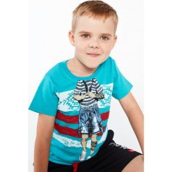 T-shirt chłopięcy z nadrukiem miętowy NDZ4461. Zielone t-shirty chłopięce Fasardi, z nadrukiem, bez rękawów. Za 39,00 zł.