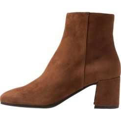 Maripé Botki cognac. Brązowe botki damskie skórzane Maripé, klasyczne. Za 629,00 zł.