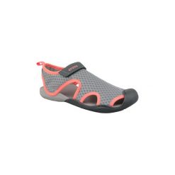 Sandały sportowe Crocs W Swiftwater Mesh Sandals 204597-01S. Szare klapki damskie Crocs, bez wzorów, z meshu, sportowe, bez obcasa, bez zapięcia. Za 189,99 zł.