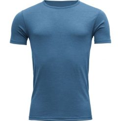 Devold Breeze Man T-Shirt Blue Melange L. Niebieskie koszulki męskie termoaktywne Devold, m, bez wzorów, z wełny, z krótkim rękawem. W wyprzedaży za 259,00 zł.