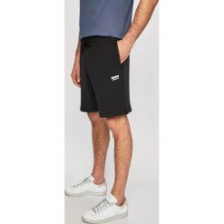 Adidas Originals - Szorty. Czarne spodenki sportowe męskie adidas Originals, xl, bez wzorów, z bawełny, sportowe. W wyprzedaży za 139,90 zł.