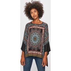 Desigual - Bluzka. Szare bluzki damskie Desigual, uniwersalny, z nadrukiem, z wiskozy, z okrągłym kołnierzem, bez rękawów. W wyprzedaży za 219,90 zł.