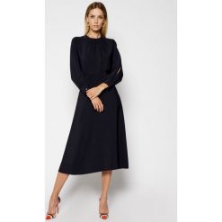 Sukienka koktajlowa Victoria Victoria Beckham Crepe 2220WDR001285B. Niebieskie sukienki damskie Victoria Victoria Beckham, bez wzorów, wizytowe, bez kołnierzyka, bez rękawów. W wyprzedaży za 1459,00 zł.
