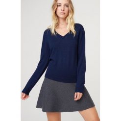 Rodier Sweter Damski 42 Niebieski. Niebieskie swetry damskie Rodier, bez wzorów, z długim rękawem, długie, bez kaptura. W wyprzedaży za 209,00 zł.