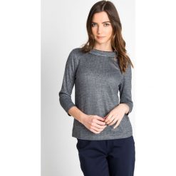 Bluzki damskie: Elegancka bluzka z wywiniętym kołnierzem QUIOSQUE