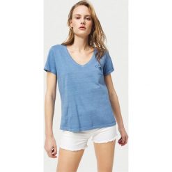 O'Neill Giulia Koszulka Niebieski. Niebieskie koszulki damskie O'Neill, s, z nadrukiem, z bawełny, bez kołnierzyka, z krótkim rękawem. Za 137,95 zł.