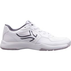 BUTY tenisowe TS110 męskie na każdą nawierzchnię. Białe buty sportowe męskie ARTENGO, z poliesteru, bez zapięcia, tenisowe. Za 79,99 zł.