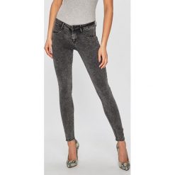 Tally Weijl - Jeansy. Niebieskie jeansy damskie TALLY WEIJL, bez wzorów, z elastanu. W wyprzedaży za 89,90 zł.