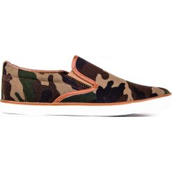 Trampki męskie: BUTY MĘSKIE TRAMPKI SLIP ON T119 – MORO