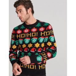 Miękki sweter świąteczny - Czarny. Czarne swetry męskie Reserved, s, bez wzorów, wizytowe, bez kołnierzyka, bez kaptura. Za 99,99 zł.