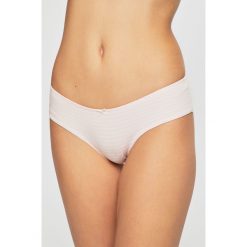 Triumph - Figi New Day. Różowe majtki damskie Triumph, z elastanu. W wyprzedaży za 49,90 zł.