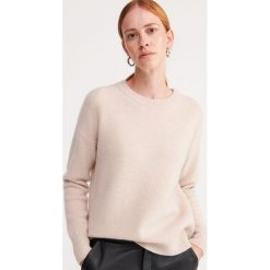 Kaszmirowy sweter - Beżowy. Brązowe swetry damskie Reserved, s, bez wzorów, z kaszmiru, bez rękawów, bez kaptura. Za 399,99 zł.